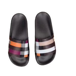 Sandalias de Verano de Alta Gama para Interiores, Diseño Plano y Moderno, con Amortiguación a Cuadros, para Baño, Ducha Diaria y Uso en Casa, con Plataforma - Product Image 6