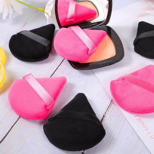 <span class=keywords><strong>Pack</strong></span> <span class=keywords><strong>de</strong></span> 6 pièces noir Triangle bouffée mélange personnalisé paquet <span class=keywords><strong>de</strong></span> couleur velours fond <span class=keywords><strong>de</strong></span> teint cosmétique éponges <span class=keywords><strong>de</strong></span> maquillage mélangeur visage doux Triangle bouffée - Product Image 3