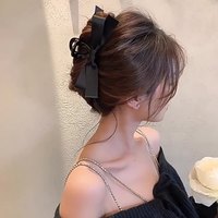 Pince à cheveux transfrontalière en tissu noir style Hepburn avec nœud, faite à la main, grande pince requin pour femme