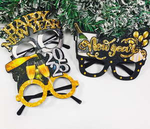 2025 New Arrival Black Gold kính khung Đảng trang trí và tổ chức sự kiện ảnh đạo cụ cho năm mới lễ kỷ niệm - Product Image 6