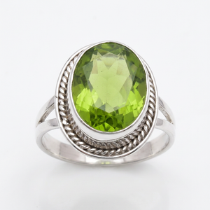 925 Sterling Silver High Quality <b>Peridot</b> Gemstone <b>Ring</b> Bezel Setting Oval Cut Classic Style Women's Wedding Party Wear CASA DE - Product Image 1