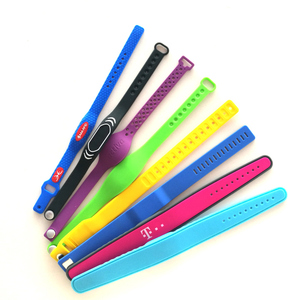 Bracelet en silicone NFC imperméable personnalisé 13,56 MHz NTAG 215 216 Bracelet RFID avec code QR - Product Image 6