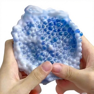 Bolas Antiestrés Hechas a Mano de Goma Moldeable Ultrafina con Sensación de Gelatina, Perfectas para Apretar - Product Image 1