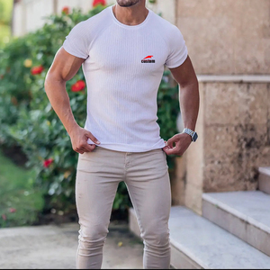 T-shirt da uomo personalizzata estiva casual sportiva fitness tempo libero in jersey tinta unita con girocollo elasticizzato a manica corta vestibilità aderente - Product Image 6