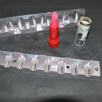 Molde de aluminio para lápiz labial, personalizado, mecanizado por CNC, con forma ondulada y diseño distintivo de borde curvo tipo pico de pájaro