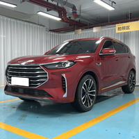 Voiture d'occasion à faible kilométrage Jetour X70 PLUS 2021 1.6T DCT Pro 7 places SUV rouge Voitures d'occasion à l'exportation
