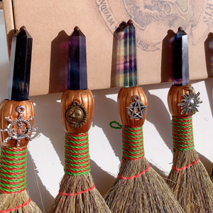 Balai en cristal de sceptre pour Halloween, canne de sorcière naturelle, balai de sorcière en quartz clair pour la décoration de la maison - Product Image 4