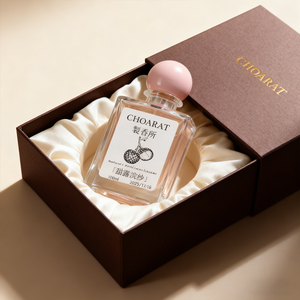 Flacon de parfum de luxe pour femme en gros, 50 ml, transparent, élégant, rose, flacon de parfum en verre carré avec emballage boîte - Product Image 1