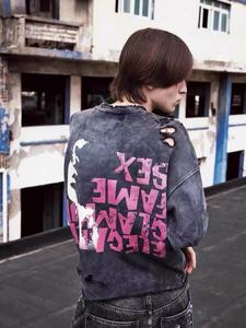 <span class=keywords><strong>Felpa</strong></span> da Uomo con Collo Rotondo in Stile Distruttivo Americano Retrò di <span class=keywords><strong>Los</strong></span> <span class=keywords><strong>Angeles</strong></span>, Design Avant-garde, Lavaggio Intenso - Product Image 2