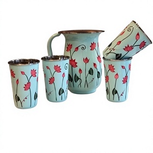 Jarra Rajasthani de Acero Inoxidable con 4 Vasos, Asa Curva Azul Claro, Juego de Jarra para Servir Agua y Bebidas - Product Image 1
