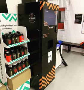 Distributeur automatique de boissons froides <span class=keywords><strong>et</strong></span> chaudes, spécial salle de sport, machine à shakes protéinés entièrement automatique - Product Image 1