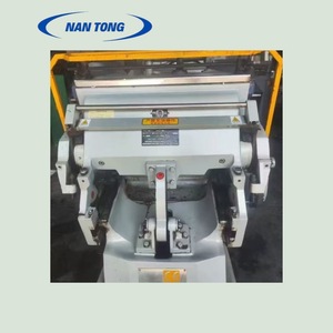 Máquina de Corte y Troquelado de Alta Resistencia Usada en Nantong, Modelo 930, Equipo Industrial - Product Image 5
