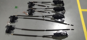 Kit di Chiusura Automatica con Aspirazione per Porte Elettriche Tesla 3/Tesla Y - Product Image 2