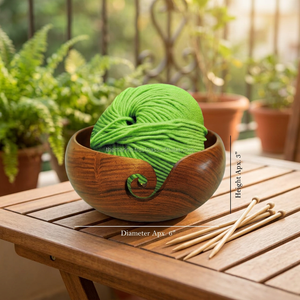 Bol à fil en bois gravé fait main, forme ronde, en bois poli, artisanat de l'Uttarakhand, pour le tricot, avec aiguilles à fil roses et présentoir - Product Image 3