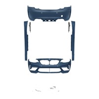 Kit carrosserie complet pour BMW Série 2 F22 modifiée M2C : pare-chocs avant, pare-chocs arrière, marchepieds latéraux.