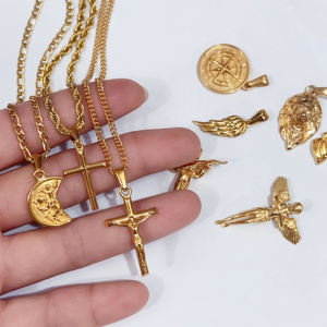 Guangzhou Pendentif Fabriqué Étoile Du Nord Boussole Collier Or Méduse Aile D'ange Charme En Acier Inoxydable 316L Crucifix Bijoux Pour Hommes - Product Image 3