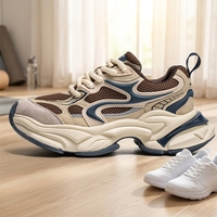 Chaussures de sport à semelle épaisse de haute qualité, coussinées d'air, confortables et respirantes pour la marche, disponibles en gros