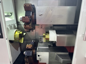 Torno Bibo WEIZHUO TCK600S Fanuc de servicio medio, tipo placa de riel inclinado doble, pequeño, totalmente automático, de 3 ejes, con bancada inclinada para torneado y fresado. - Product Image 3