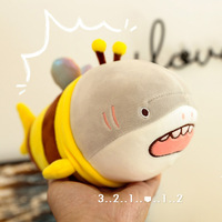 Coussin en peluche amusant Requin Abeille, plusieurs tailles, jouet en peluche Requin en tenue d'abeille, vente en gros, décoration d'intérieur, cadeau