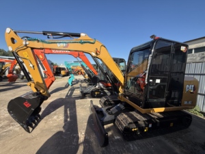 Excavatrice d'occasion de haute qualité Caterpillar 305.5E2 pour l'exportation mondiale, système hydraulique d'origine, compatible conteneur et expédition en vrac - Product Image 1