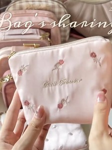 Sac à main vintage tendance à fermeture éclair brodé rose mini sac à cosmétiques portable pour rouge à lèvres coussin d'air maquillage tissu nylon - Product Image 6