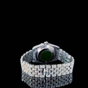 Reloj de Pulsera Moderno de Cuarzo y Acero Inoxidable con Movimiento ETA, Esfera de 41 mm, Ofrece una Durabilidad Excepcional y un Diseño Atractivo - Product Image 2