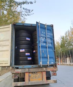 Commercio all'ingrosso di pneumatici per camion e autobus 11 r22.5 per l'importazione di pneumatici con modello di guida sterzante - Product Image 5