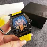 Montre à quartz pour homme de luxe avec cadran squelette tonneau et bracelet en silicone