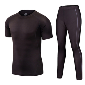 OEM vêtements d'entraînement tenue de sport tissu respirant séchage rapide respirant 4 pièces hommes et femmes - Product Image 2