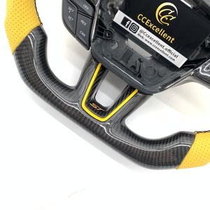 Volant en fibre de carbone CCExcellent en promotion pour Ford EcoSport - Product Image 3