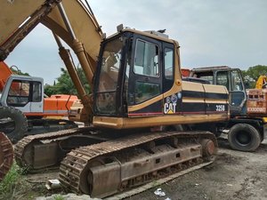 Excavadora Caterpillar 325B Usada en Japón, Año 2005, Buen Estado, Pocas Horas de Trabajo, 28.12 Toneladas, Incluye Componentes Principales: Motor y Bomba - Product Image 4