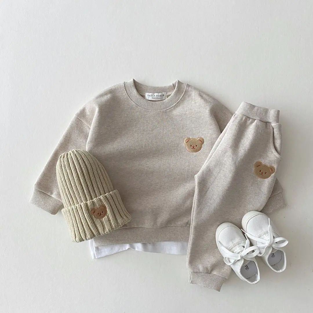 Automne nouveau bébé vêtements ensemble ours broderie sweats à capuche et pantalons 2 pièces garçons sweat costume