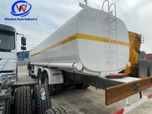 Camion-citerne Sinotruk HOWO 371HP 8x4, capacité 20-35 m³, pour le transport de carburant diesel et d'essence, à vendre en Afrique - Product Image 5