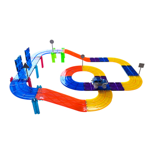 Set di Blocchi Magnetici Educativi in Plastica per Bambini, Costruttore di Piste Elettriche con Finestre Colorate, Certificato EN71, 65 Pezzi, per Ragazzi e Ragazze - Product Image 5