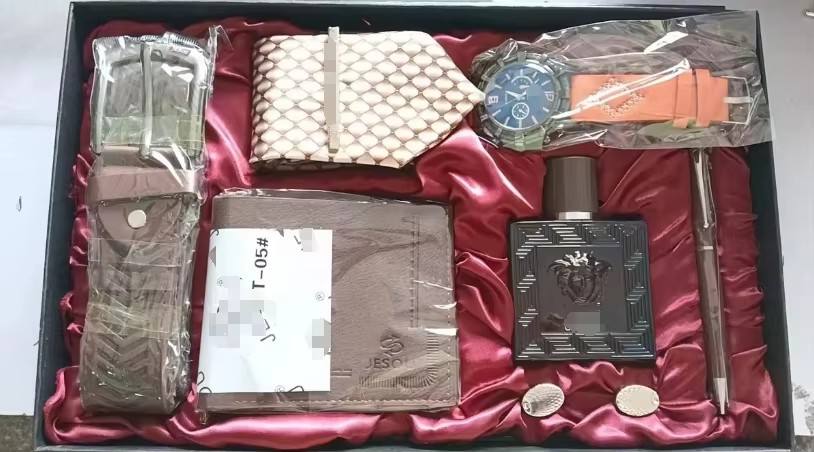 สีน้ำตาล