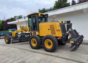 Vente directe d'usine 100% neuf niveleuse GR135 de 135 ch de marque chinoise en stock avec une profondeur de coupe de 515 mm - Product Image 5