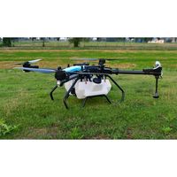 Drone agricole étanche avec pulvérisateur à batterie pour l'agriculture