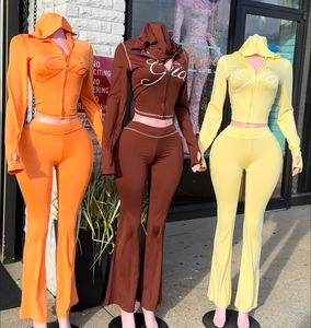 GHH8067--2025新款纯色女式休闲两件套连帽衣领带褶饰性感长袖 - Product Image 1