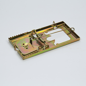 En gros <span class=keywords><strong>Pas</strong></span> <span class=keywords><strong>Cher</strong></span> Réutilisable Pièges Rongeurs Catcher Aligner Printemps Piège Tueur Piège à Souris En Métal - Product Image 3