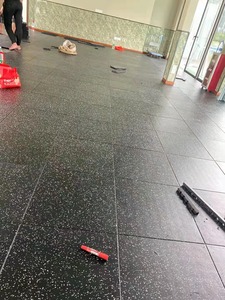 Tapis de jeu et de yoga gonflable robuste et personnalisé, 3 fonctions, avec support en X, pour bébé, en EVA, 1m x 1m, avec sac, pour salle de sport, avec dalles en caoutchouc - Product Image 2