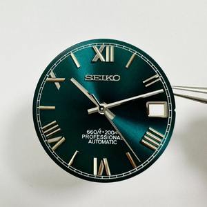 Montre de luxe avec mouvement NH35, boîtier métallique de 28,5 mm, cadran romain modifié et accessoires - Product Image 6