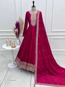 Robe évasée traditionnelle indienne TENNECY avec broderie miroir et ensemble dupatta en pure soie Vichitra infroissable pour les fêtes estivales – Excellent rapport qualité-prix - Product Image 2