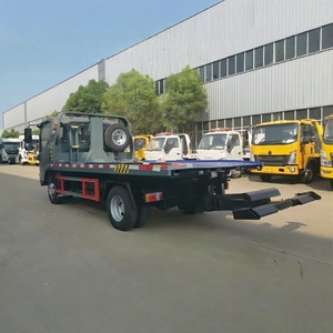 Camion de récupération d'accident Isuzu KV600 |   Dépanneuse de remorquage et de transport de 5 tonnes avec plateau intégré - Product Image 4