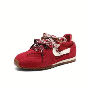 Chaussures de sport rétro rouges pour femmes avec talonnette intégrée, en cuir véritable, semelle souple, style Forrest Gump, baskets décontractées - Product Image 4