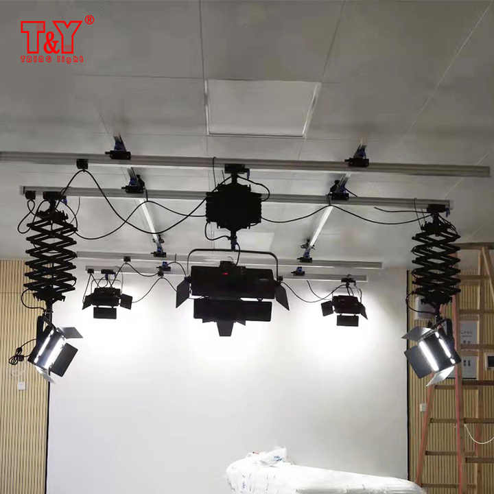 Pantografo Telescopico Per Luci Da Soffitto - Estensione 2m, Per Studio Fotografico O Live