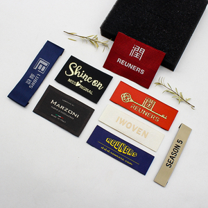 Étiquettes tissées par transfert de chaleur à coudre Étiquettes de marque Étiquettes Étiquettes de vêtement personnalisées pour vêtements - Product Image 5