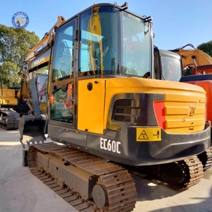 Excavatrice sur chenilles hydraulique Volvo EC60C de 6 tonnes, d'occasion, excellente stabilité, en bon état, disponible en stock - Product Image 5