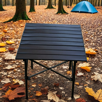 Table pliante moderne en aluminium pour l'extérieur, idéale pour la salle de sport, le camping, les pique-niques et les barbecues, par Outdoor Furniture Company