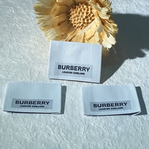 Op maat gemaakte nieuwe merkkleding van de fabrikant, geweven satijnen linten, rechthoekige katoenen lasergesneden kraaglabels, zeefdruk - Product Image 2