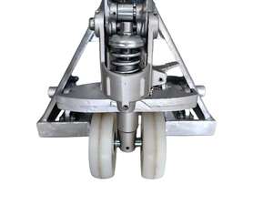 Transpaleta Manual Galvanizada Antioxidante con Ruedas de Goma, Capacidad de Carga de 25t, Certificación CE, Horquilla de 550x1100mm, Altura de Elevación de 200mm - Product Image 4